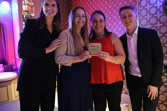 citywire-engage JHI winners hold award for creative - business to intermediary